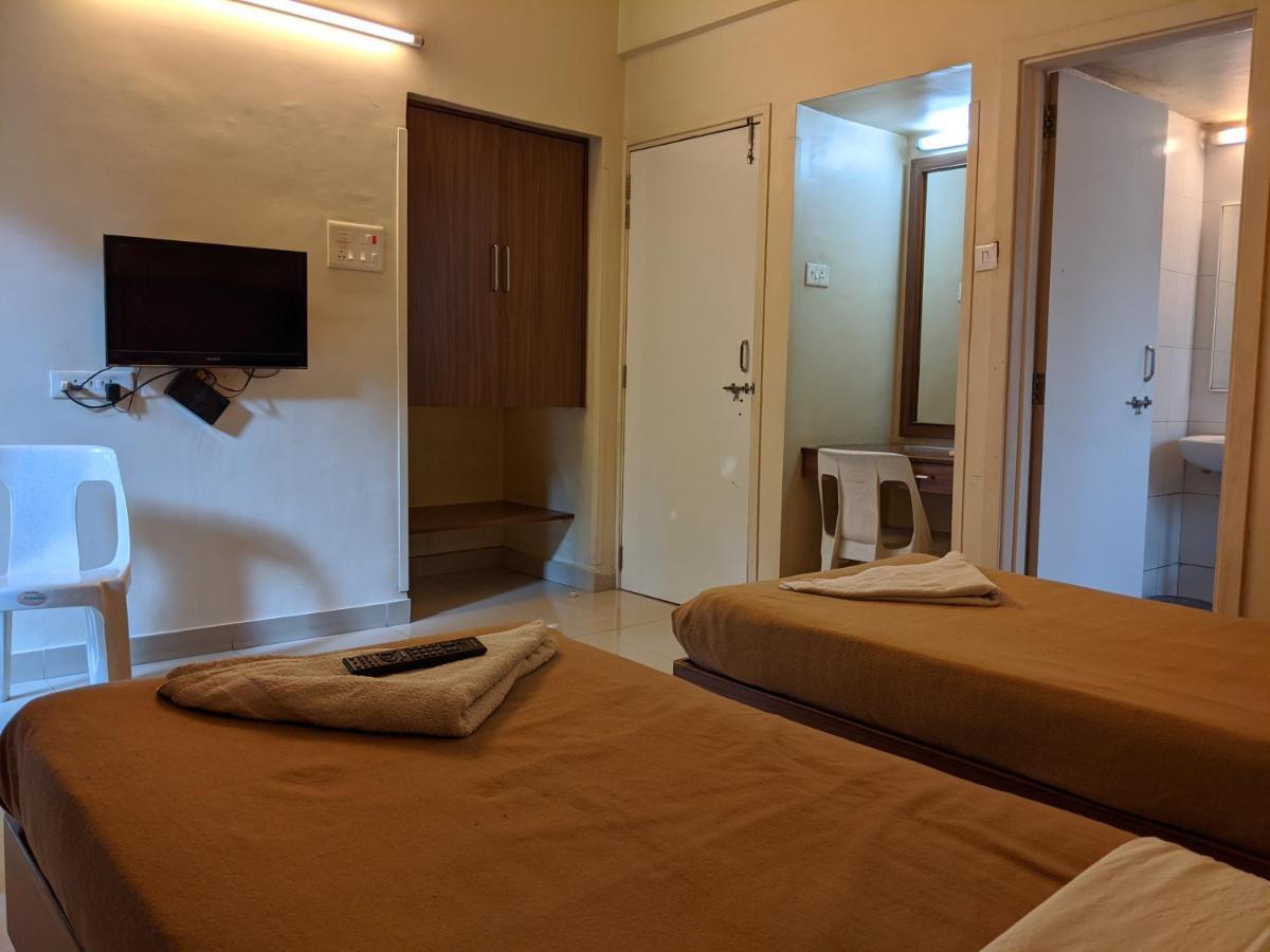 Suryavilla Hotel Pune Exterior photo